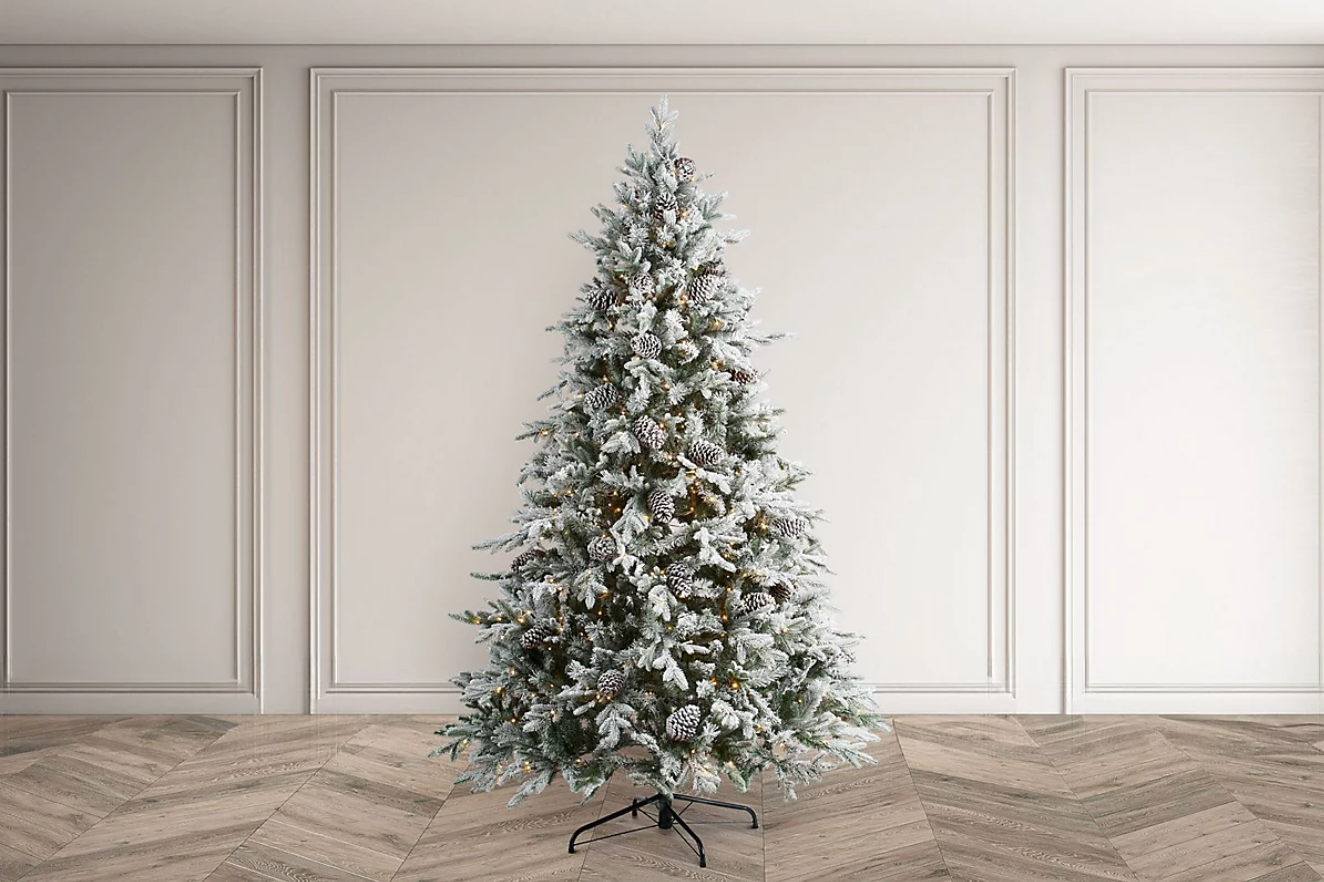 FROSTED WINTERFOLD FIR 7.5ft Pre-Lit Tree – 600 LED, 8 Function